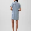 Mini-robe chemise en denim ultra-doux