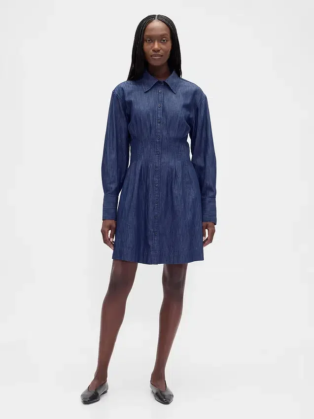 Mini-robe chemise plissée