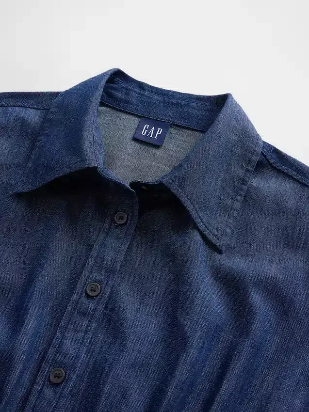 Mini-robe chemise plissée