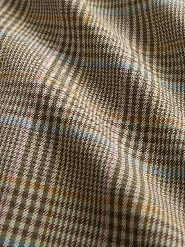 Mini-robe droite à col montant