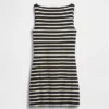 Mini-robe droite en maille à col bateau