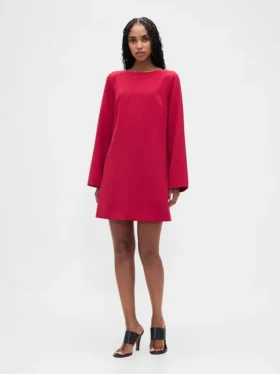 Mini-robe droite à encolure bateau
