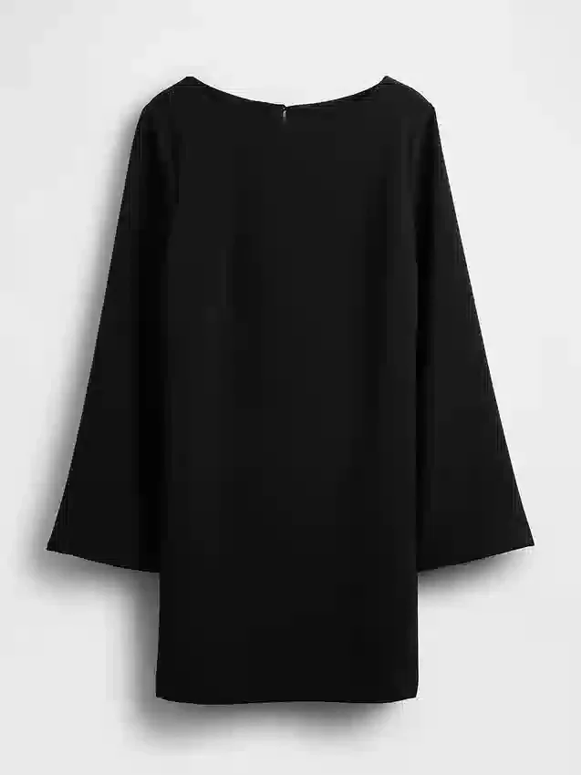 Mini-robe droite à encolure bateau