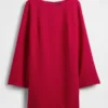 Mini-robe droite à encolure bateau