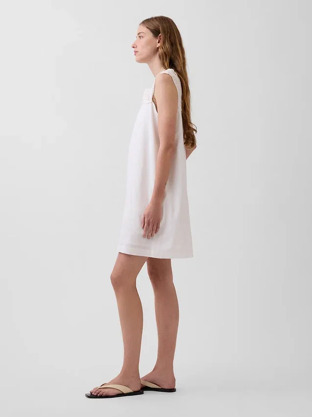 Mini-robe à empiècement en crochet en mélange de lin