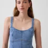 Mini-robe à empiècements en denim