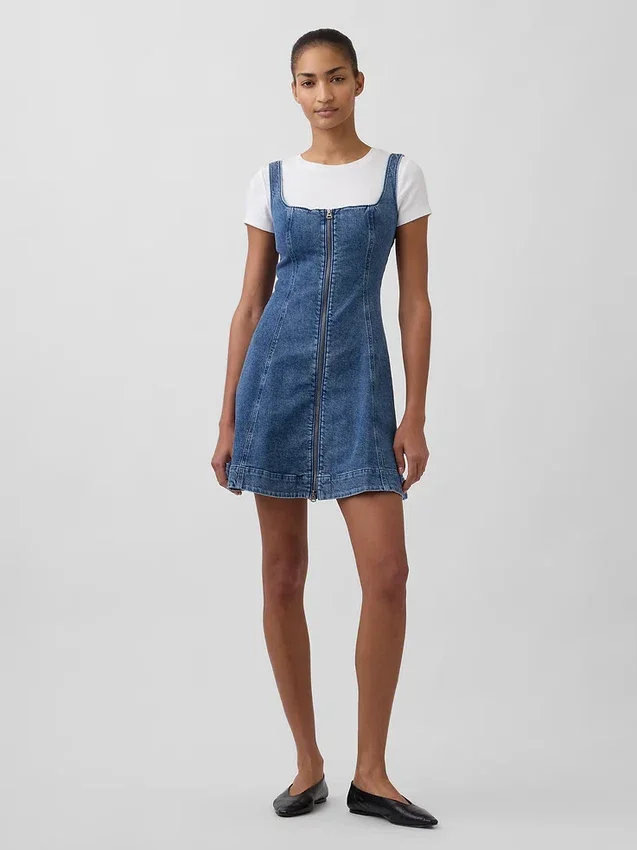 Mini-robe en denim à fermeture éclair sur le devant
