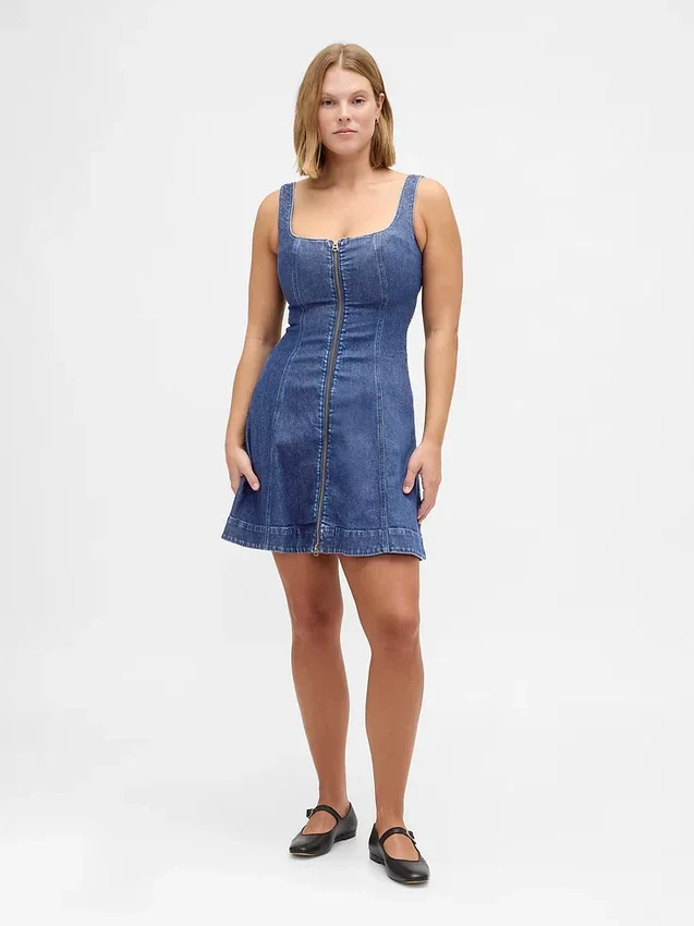 Mini-robe en denim à fermeture éclair sur le devant