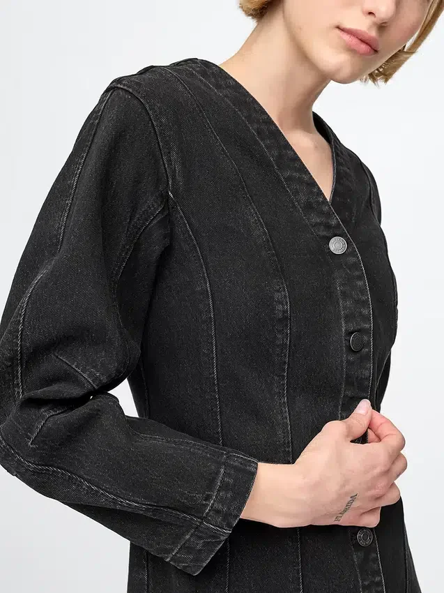 Mini-robe en denim à manches bouffantes