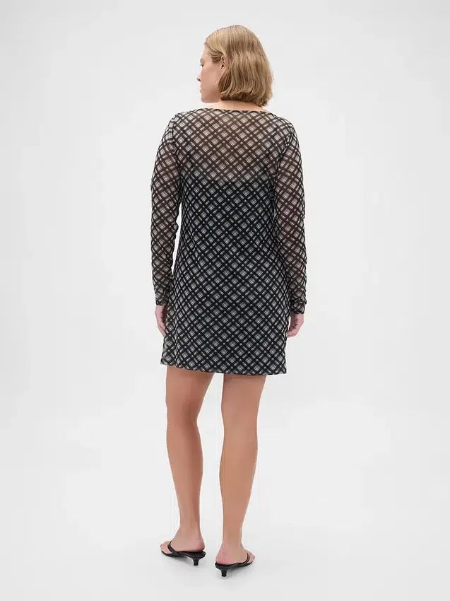 Mini-robe en maille à col bateau