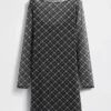 Mini-robe en maille à col bateau