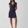 Mini-robe imprimée à col en V
