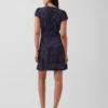 Mini-robe imprimée à col en V