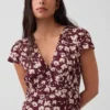 Mini-robe imprimée à col en V
