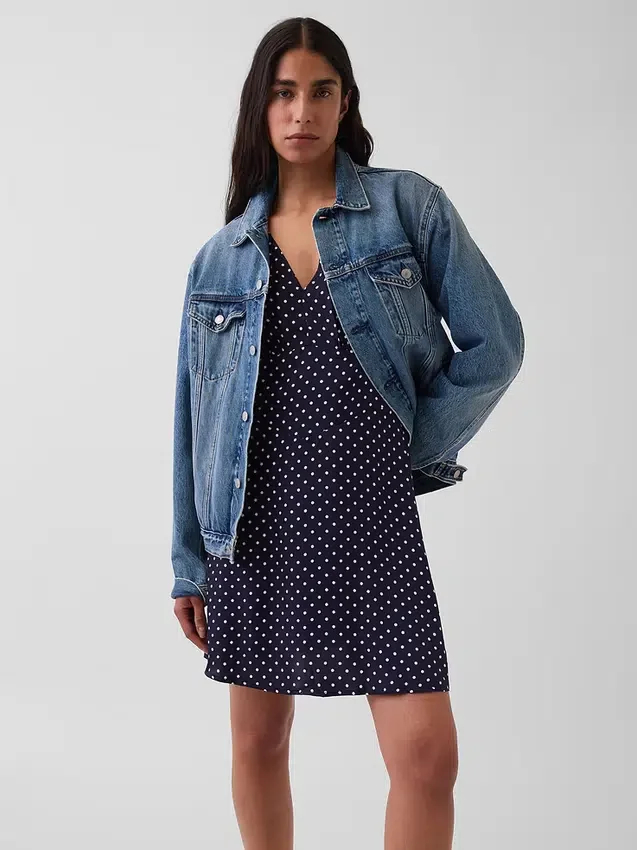 Mini-robe imprimée à col en V