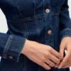 Mini-robe plissée en denim