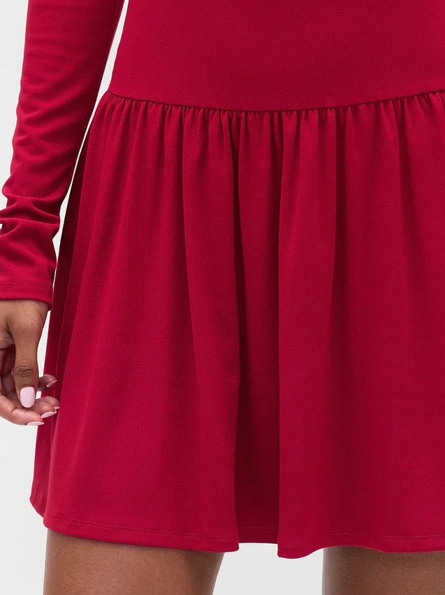 Mini-robe à taille basse