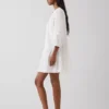 Mini-robe à taille basse bordée de dentelle