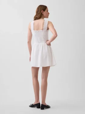 Mini-robe à taille basse et plis creux