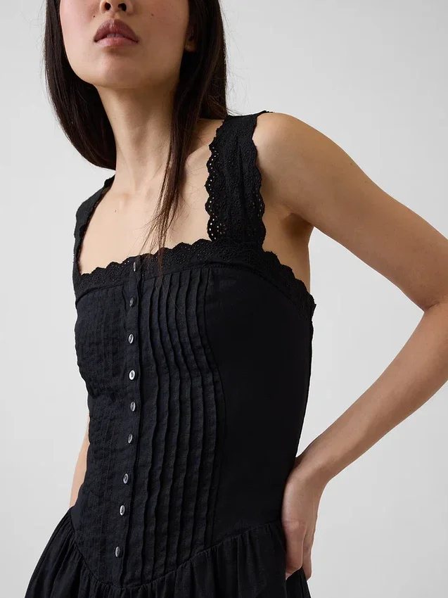 Mini-robe à taille basse et plis creux