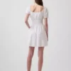Mini-robe à taille smockée