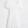 Mini-robe à taille smockée