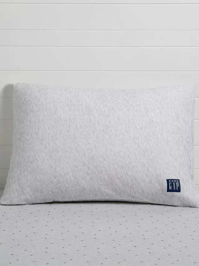 Oreiller en mousse à mémoire de forme babyGap pour tout-petits avec 2 housses rafraîchissantes