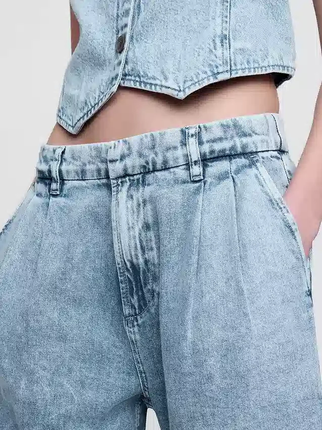 Pantalon 365 taille haute en denim ultra-doux à plis, longueur cheville