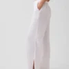 Pantalon ample en gaze de coton à ourlets fendus