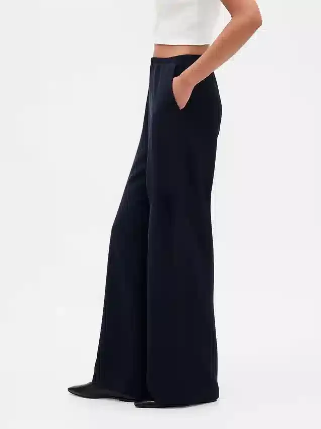 Pantalon ample et confortable