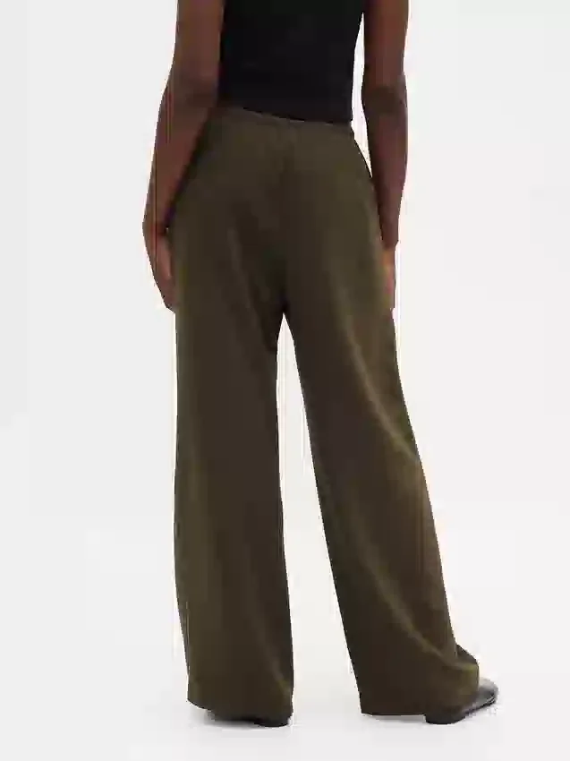 Pantalon ample et confortable