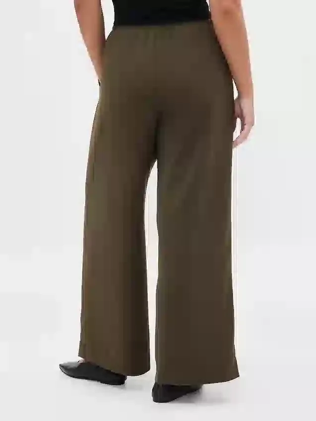 Pantalon ample et confortable