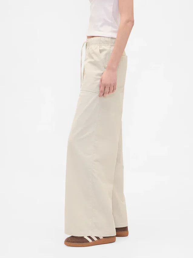 Pantalon baggy en velours côtelé à taille moyenne