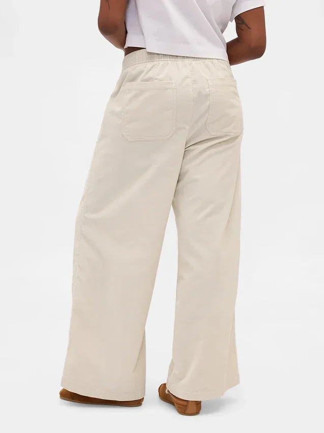 Pantalon baggy en velours côtelé à taille moyenne