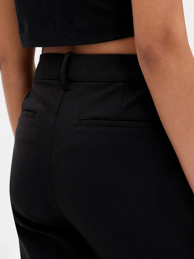 Pantalon court slim à taille haute en double maille