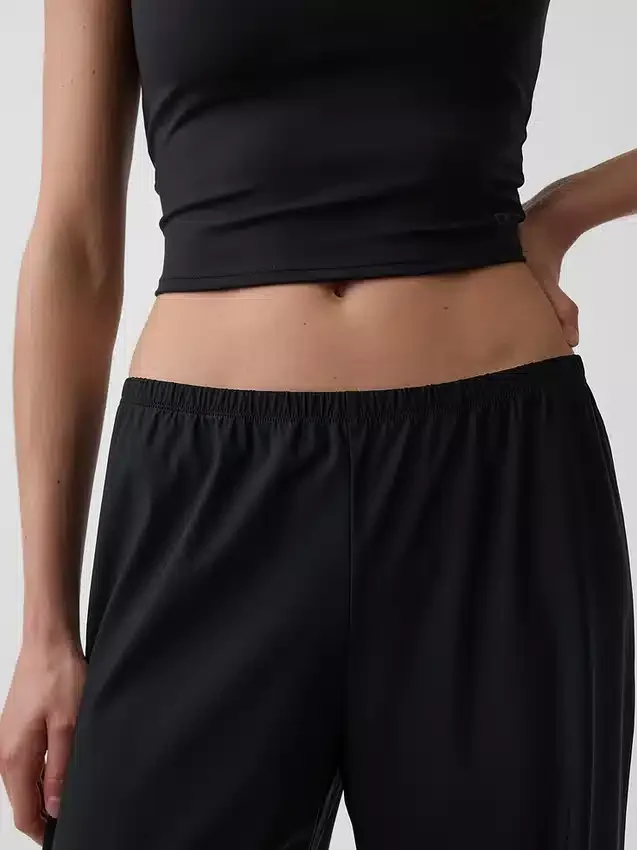 Pantalon décontracté à taille basse GapFit Tech