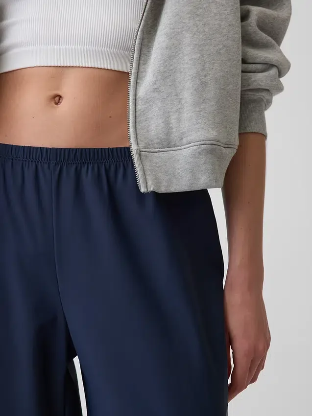 Pantalon décontracté à taille basse GapFit Tech