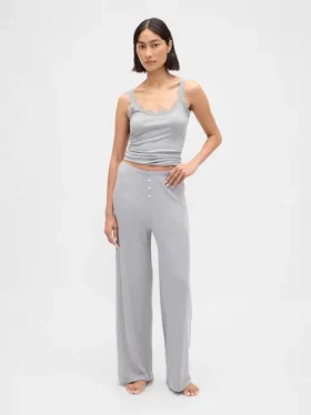 Pantalon de pyjama à jambes larges et à fines côtes