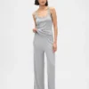 Pantalon de pyjama à jambes larges et à fines côtes