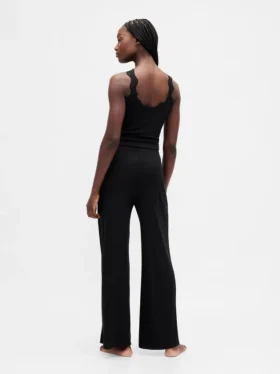 Pantalon de pyjama à jambes larges et à fines côtes