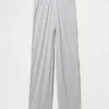 Pantalon de pyjama à jambes larges et à fines côtes