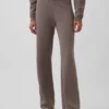 Pantalon de type « bootcut » en maille CashSoft