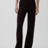 Pantalon de type « bootcut » en maille épaisse, taille basse, en mélange de coton