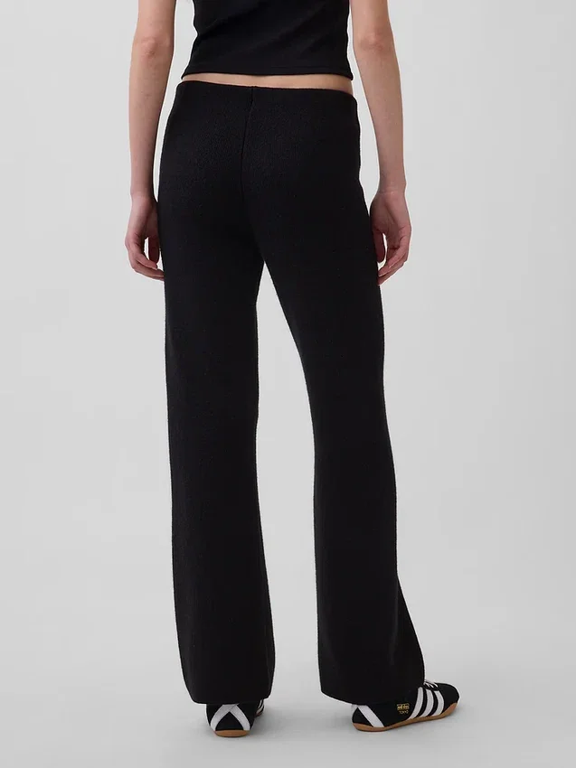 Pantalon de type « bootcut » en maille épaisse, taille basse, en mélange de coton