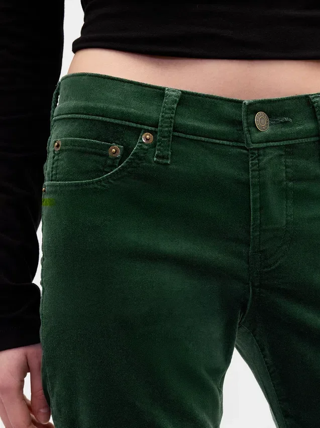 Pantalon droit slim en velours taille basse style années 90