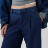 Pantalon en denim à taille basse et plis 365