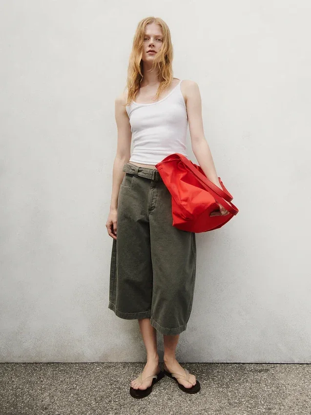 Pantalon-jupe à taille mi-haute et ceinture