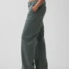 Pantalon kaki ample taille basse style années 90