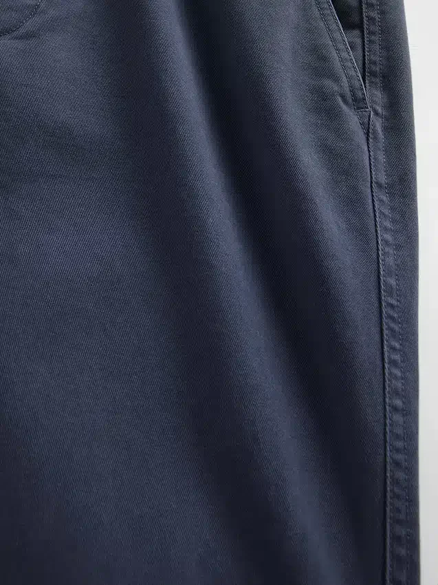 Pantalon kaki droit décontracté en sergé épais