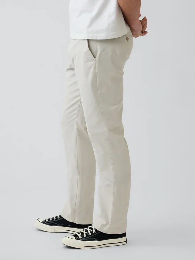 Pantalon kaki droit moderne